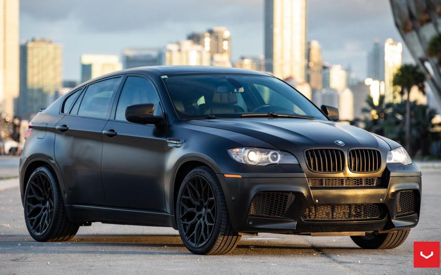 BMW X6 M Matte Black on Vossen Wheels (HF-2) '2019